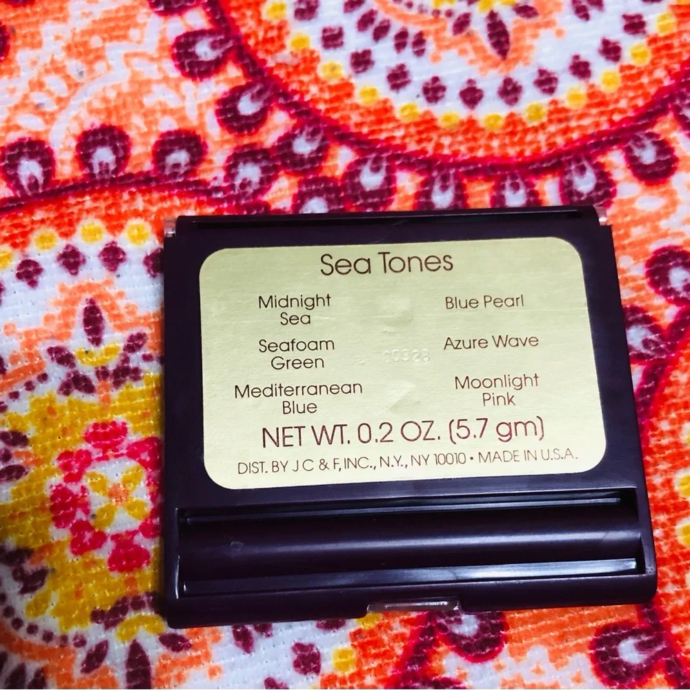 Jordache eye shadows Sea Tones. 0.2 Oz